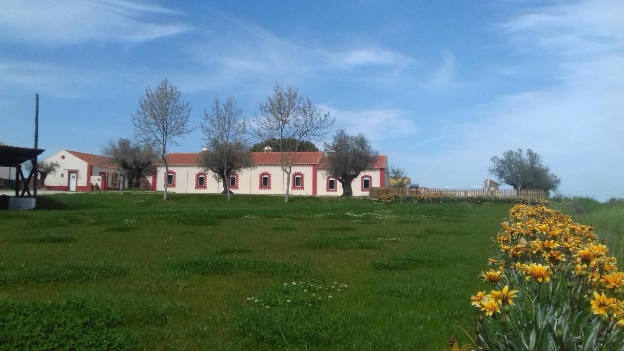 Hôtel Casal Das Flores à Torres Novas Extérieur photo