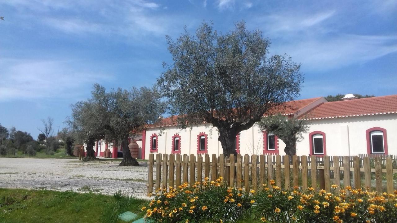 Hôtel Casal Das Flores à Torres Novas Extérieur photo